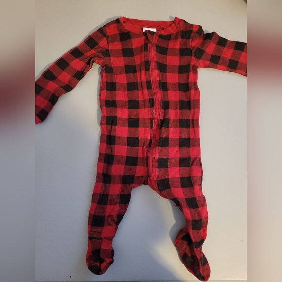 Canadiana 3-6m sleeper - Picture 1 of 3